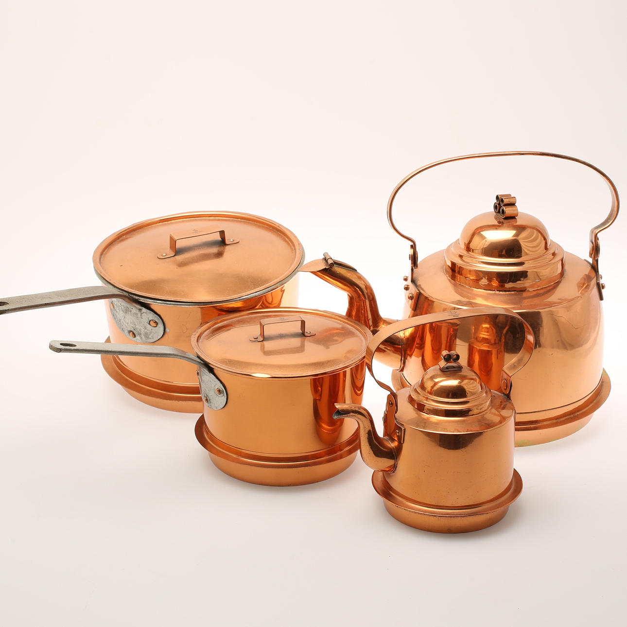 KOPPARFÖREMÅL, 4 delar bland annat Skultuna.