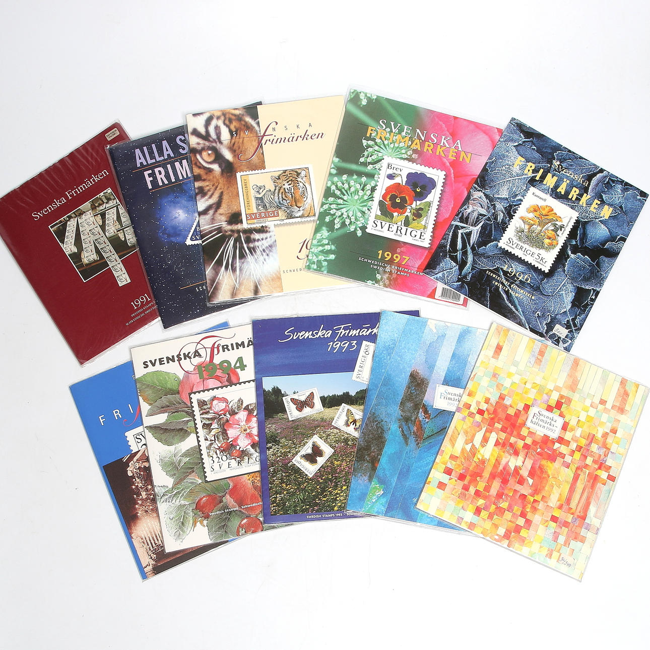 FRIMÄRKEN, 9 st. årssatser, 1900-tal, nominellt värde 2900 SKr.