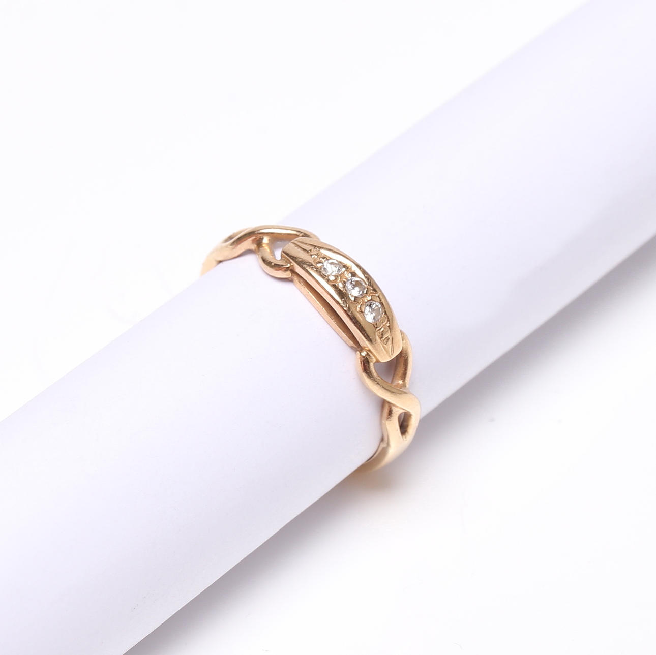 RING, 18K gold, weight approx. 2 grams.