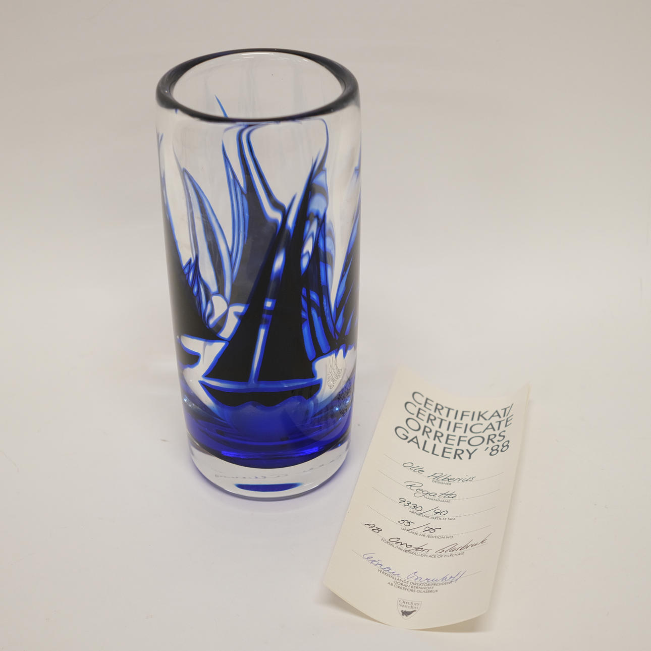 OLLE ALBERIUS. JARRÓN, «REGATA», GALERÍA TORREFORS.