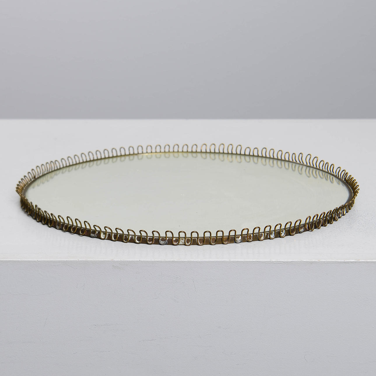 BORDSPLATEAU, mässing, 1900-talets andra del.