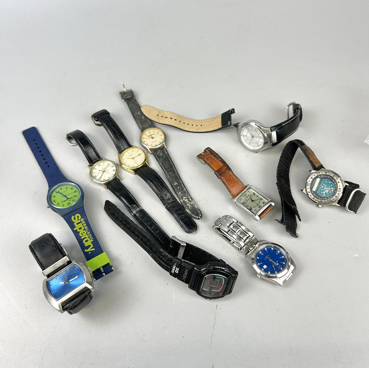10 MIXED WATCHES.