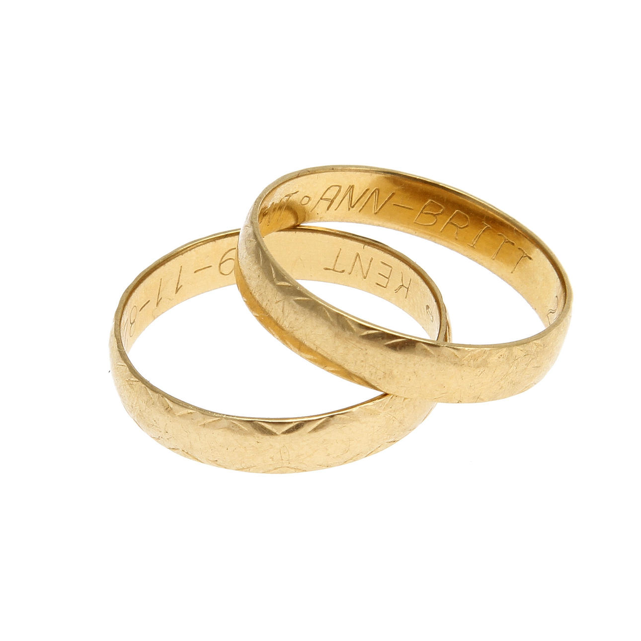 KLOCKLÄNK OCH 2 RINGAR, 18k guld. Vikt 27 gram.