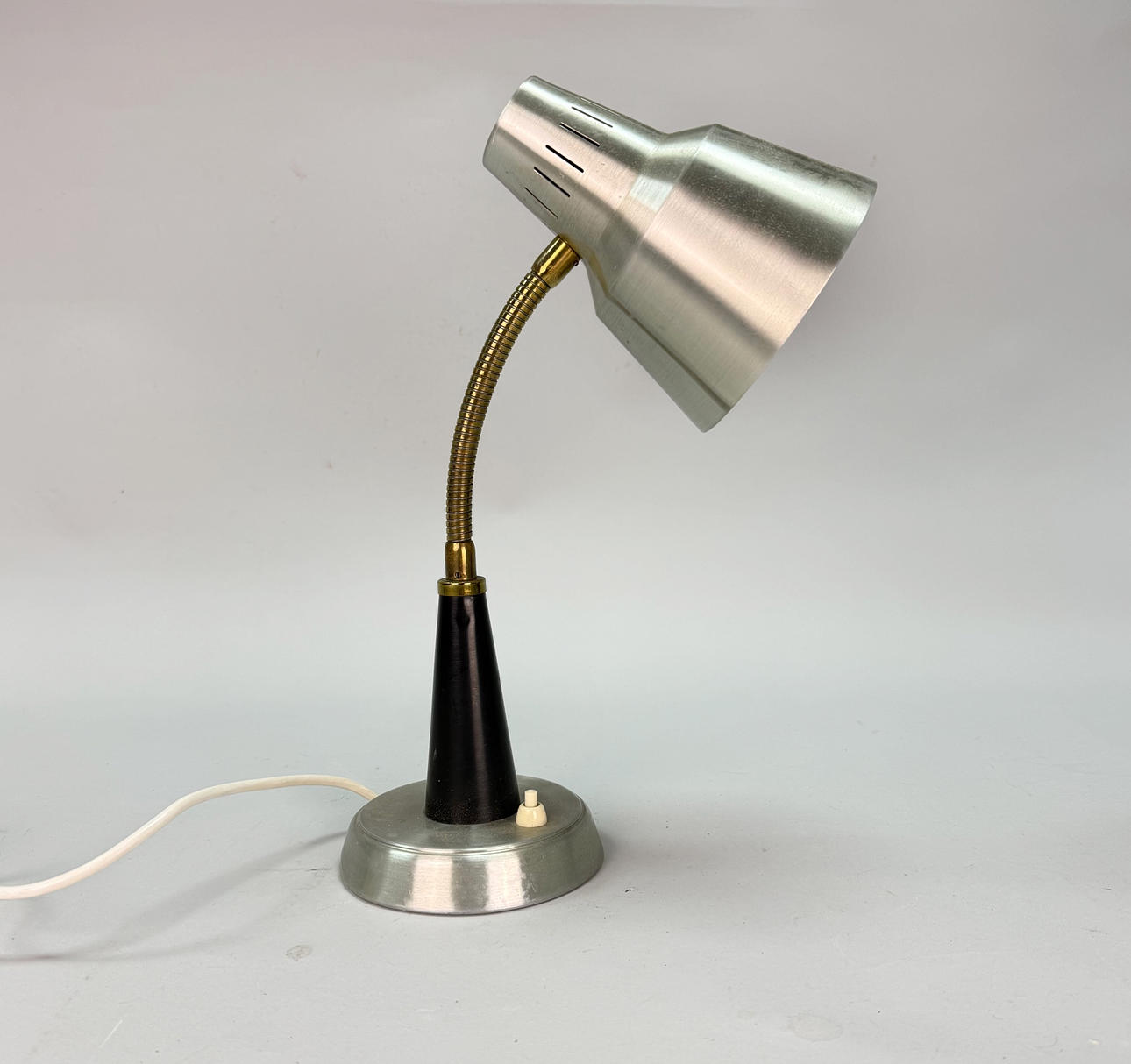 TABLE LAMP Gemi, metal. directionable screen, 1950s.