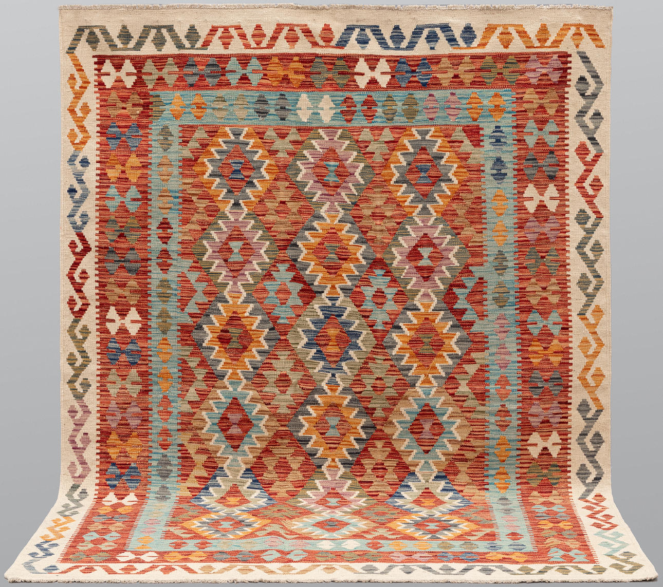 ORIENTMATTA. Kelim klassisk design, 246 x 177 cm.