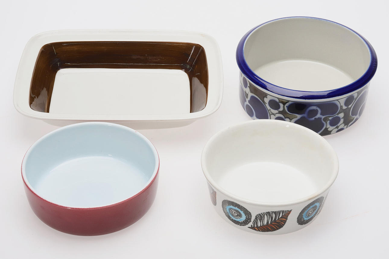 BAKING MOLDS. 4 Ceramics, Rörstrand, Ittala & Upsala-Ekeby.