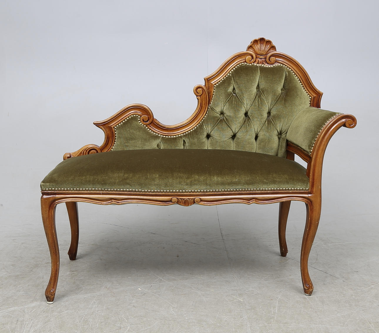 HALLBÄNK, rokokostil 1900-tal.