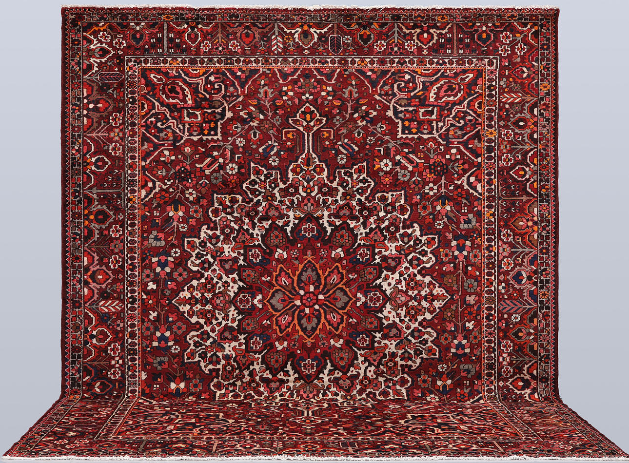 ORIENT CARPET. Baktiari, 398 x 228 cm.