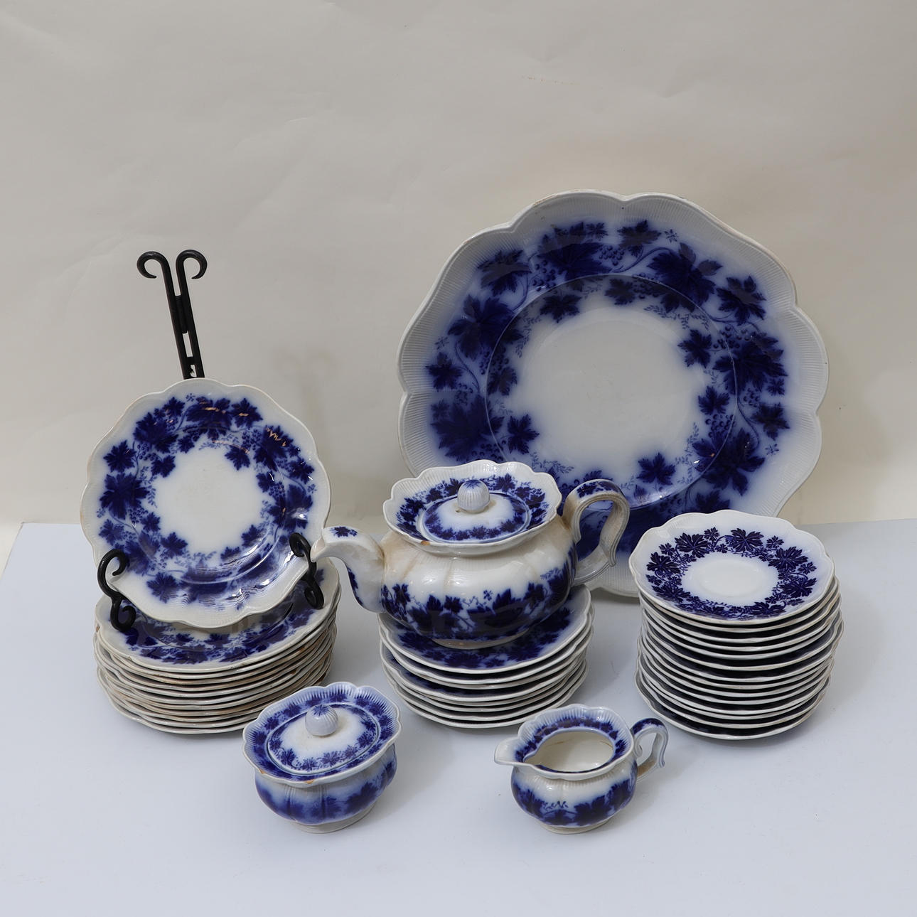 ARTHUR PERCY. Tableware parts, blue vine.