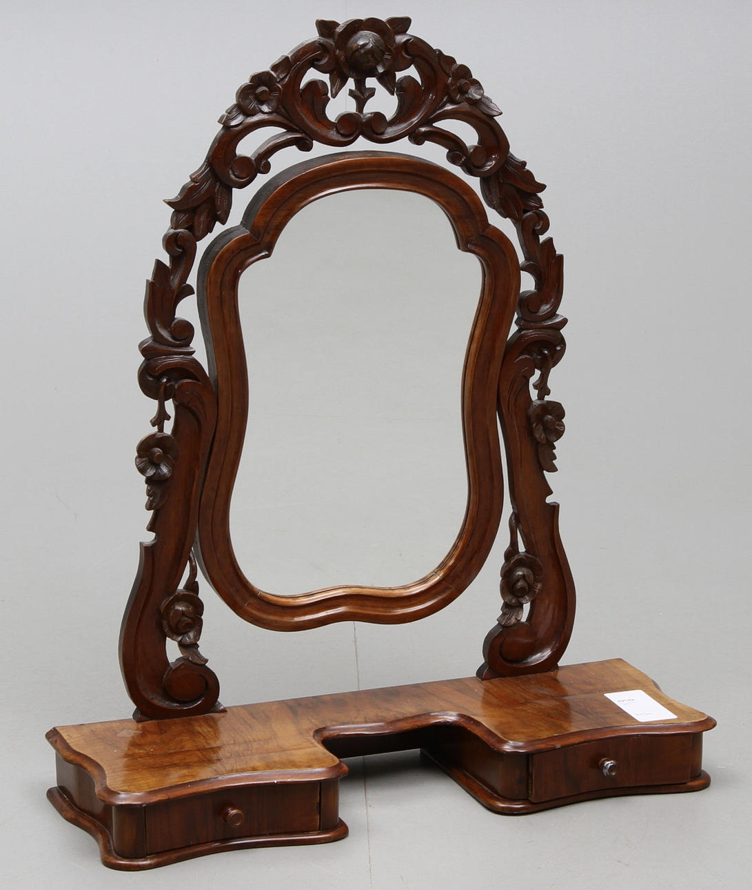 BORDSSPEGEL, 1800 tal.