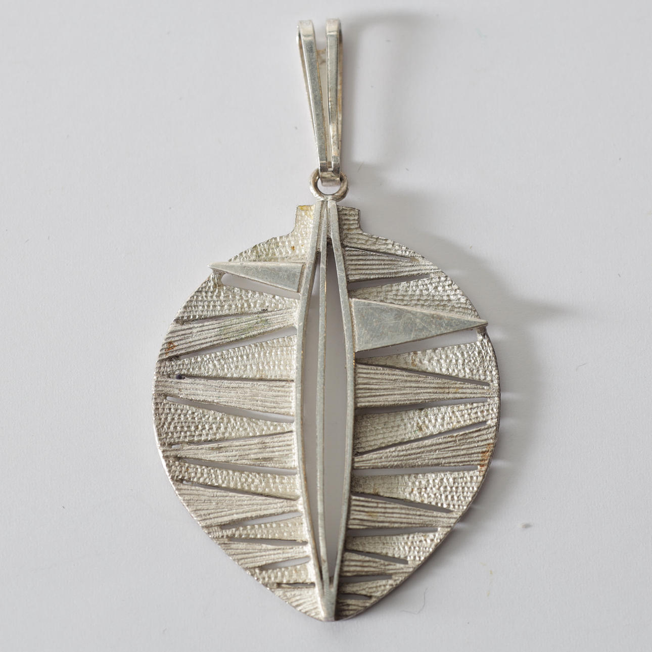 HÄNGE, silver. Totalvikt ca 9,2 gram.