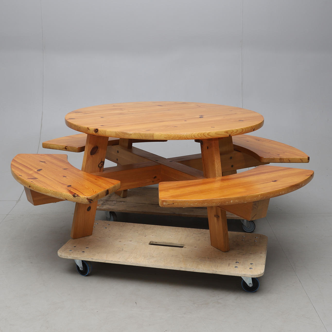 A pine table, second half of the 20th century.
