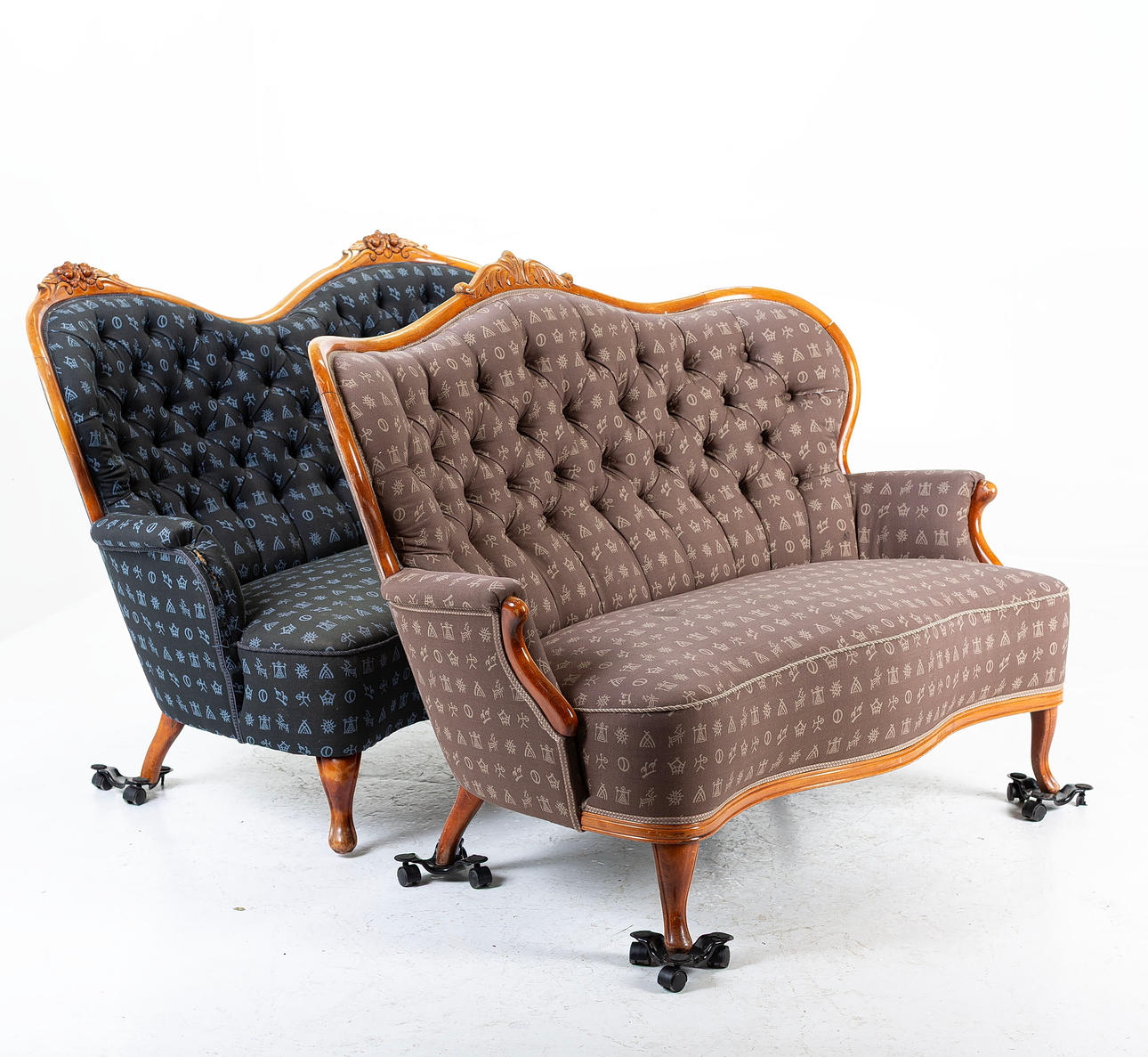 Two rococo style sofas, 18th/20th century.