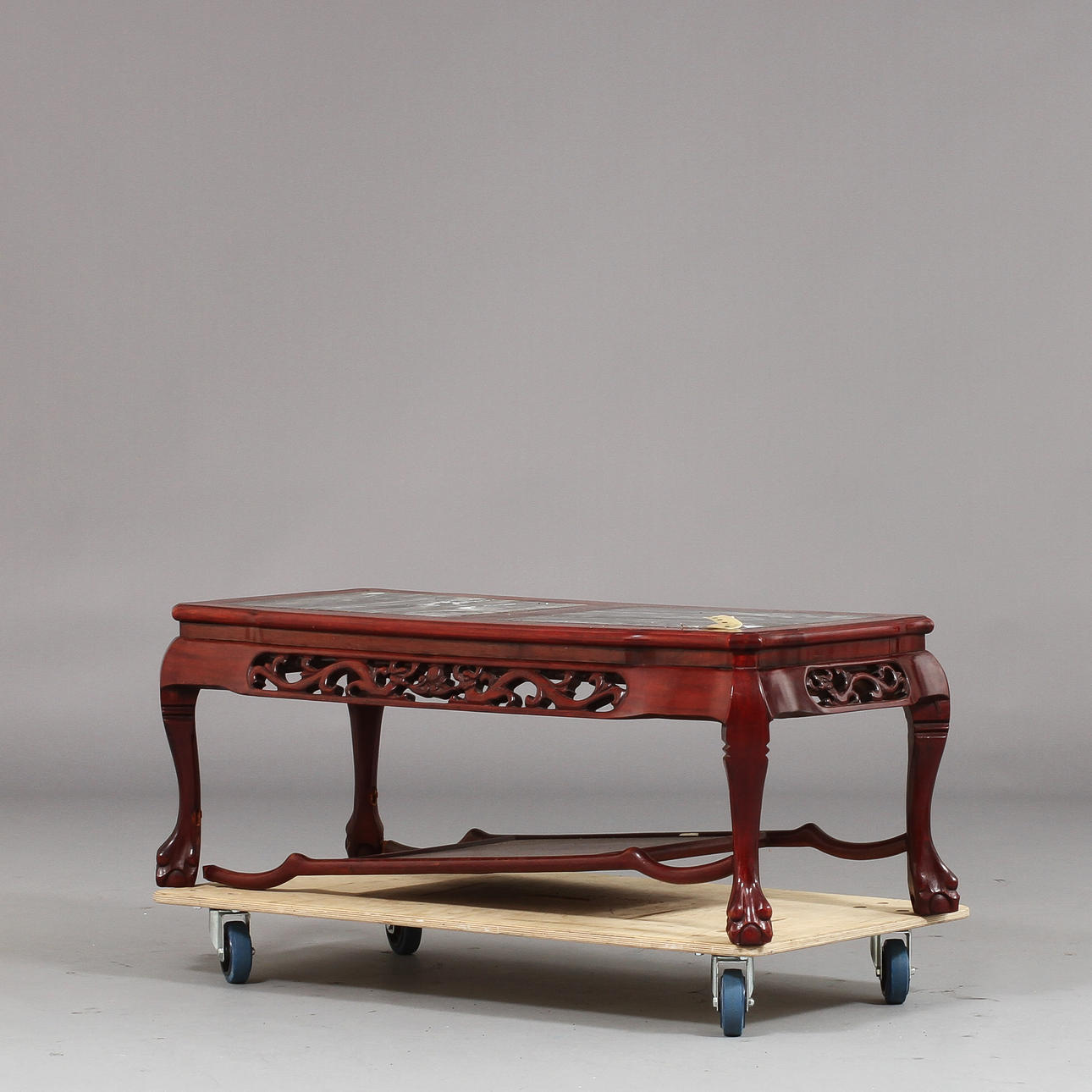 BORD, orientalisk, 1900-tal.