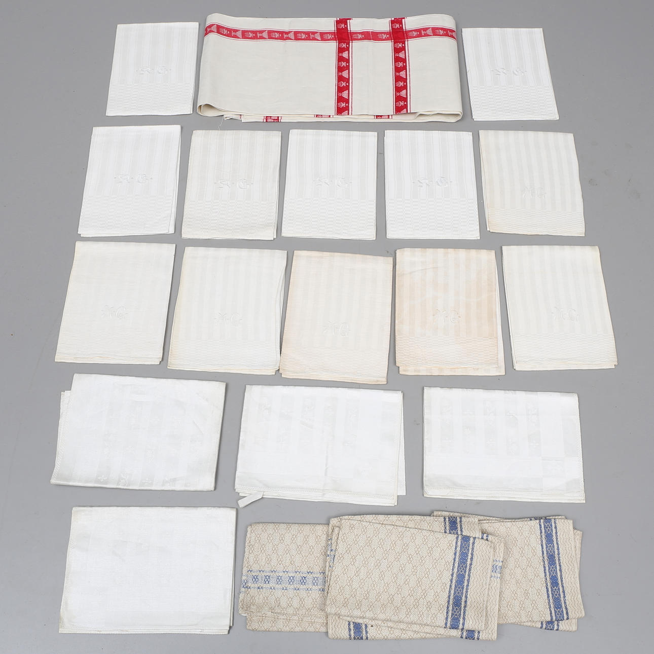 LINNEHANDDUKAR, handvävda, 22 st samt HANDDUKSVÄV.