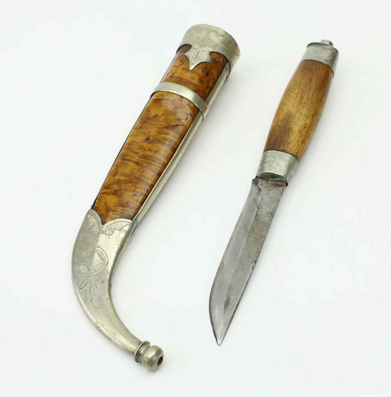 KNIFE, masur birch, white metal.