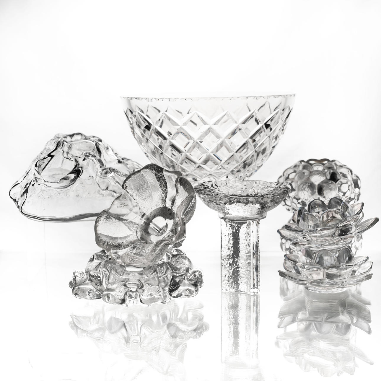 SAMLING GLASFÖREMÅL, bl.a. Orrefors, 8 delar.