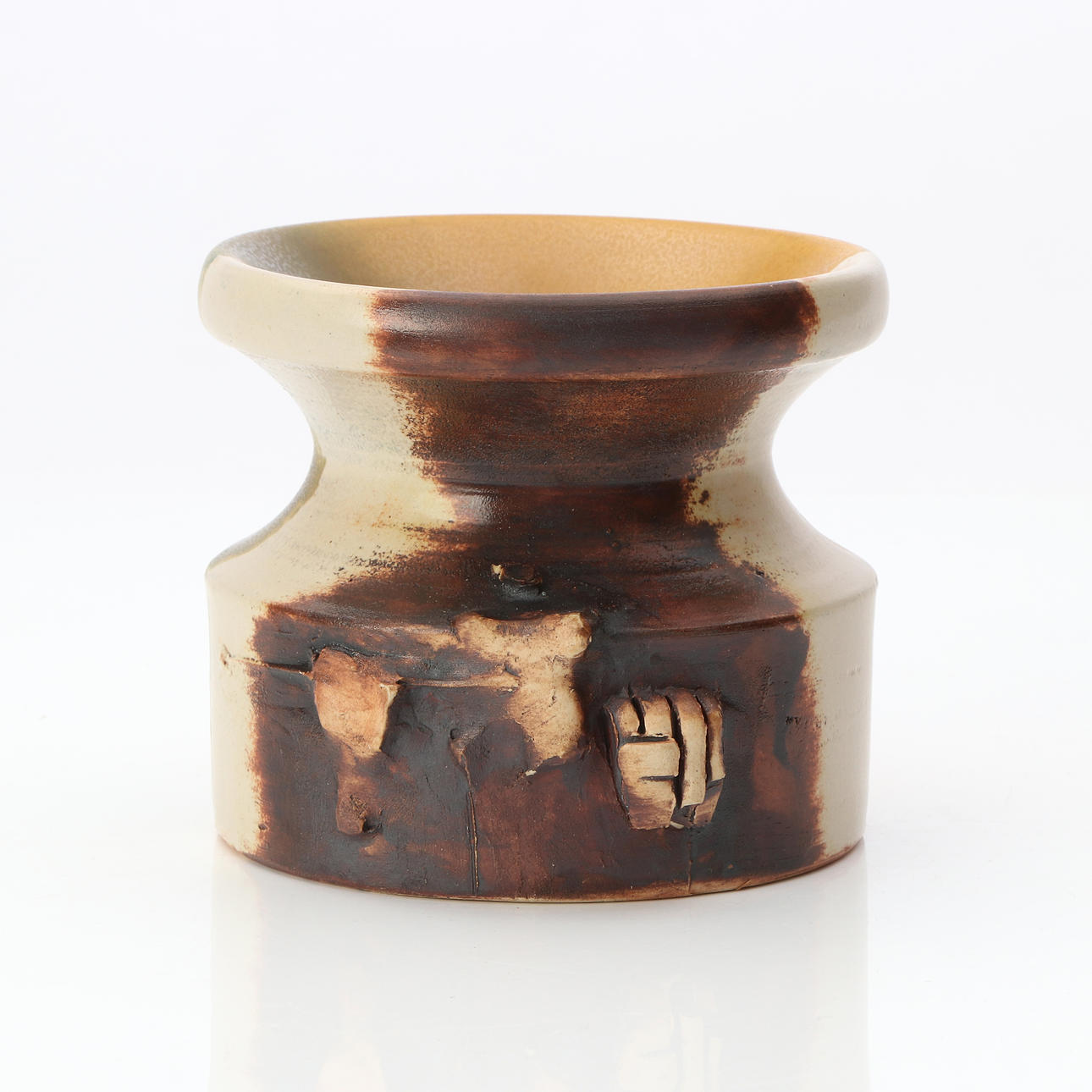 CLAES THELL. VASE. Glazed stoneware. Signed at the bottom.