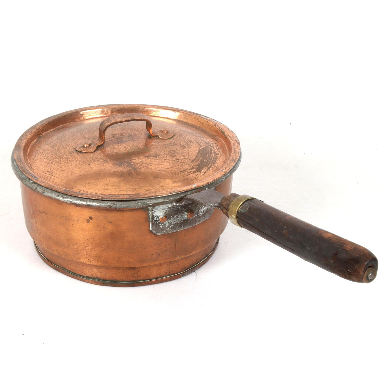 PAN/CASSEROLE WITH LID, CUPS. 19th century.