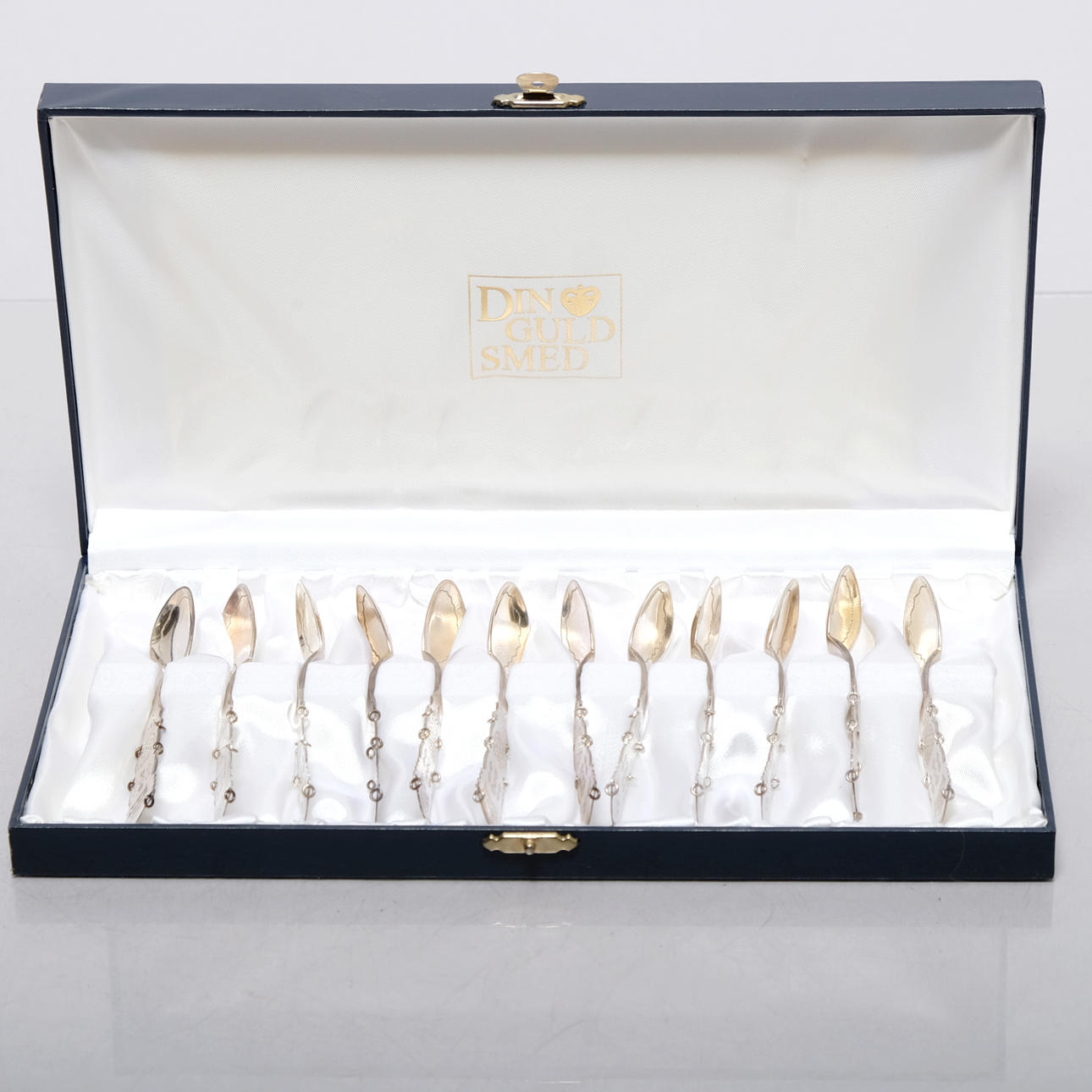 SPOONS, Silver, 12 pieces.