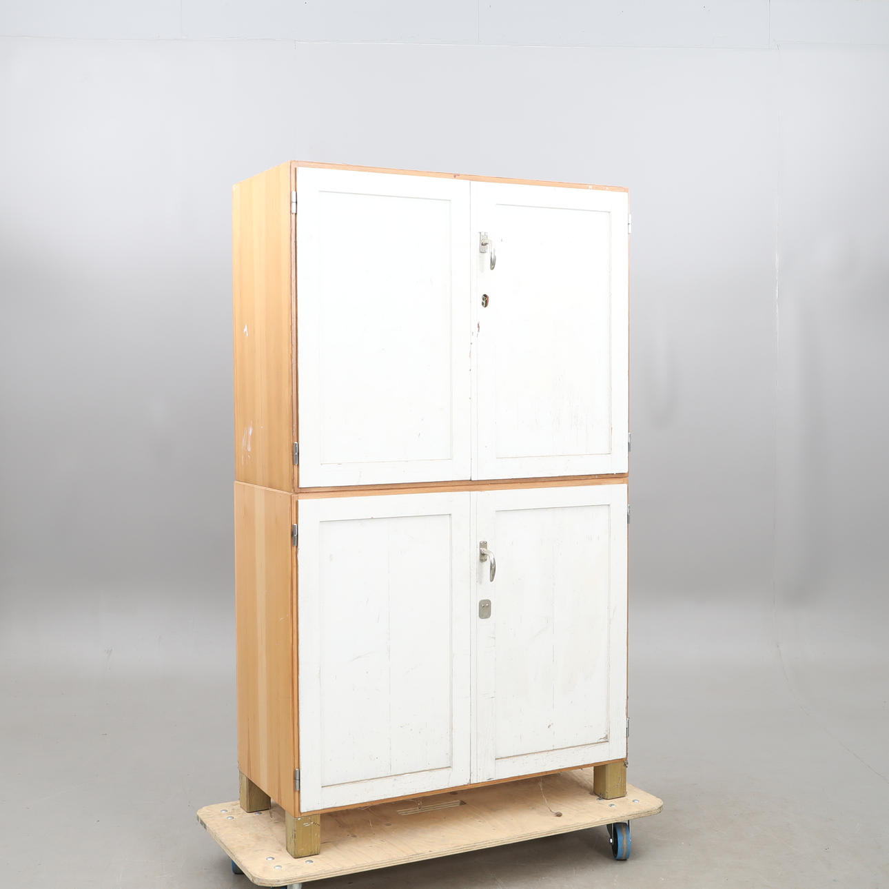 SHELF, divisible, painted.