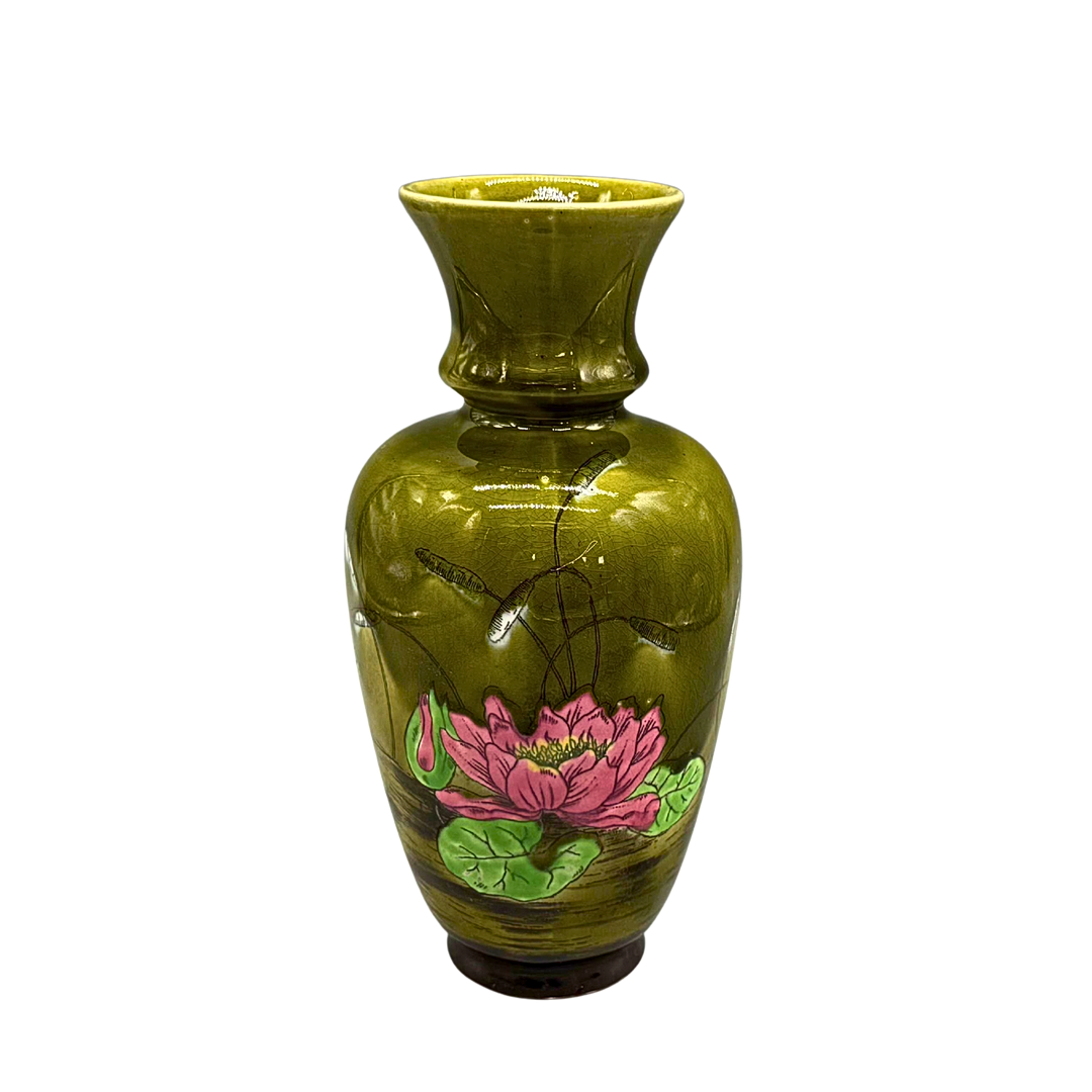 CERAMIC VASE BY IMPERIAL.