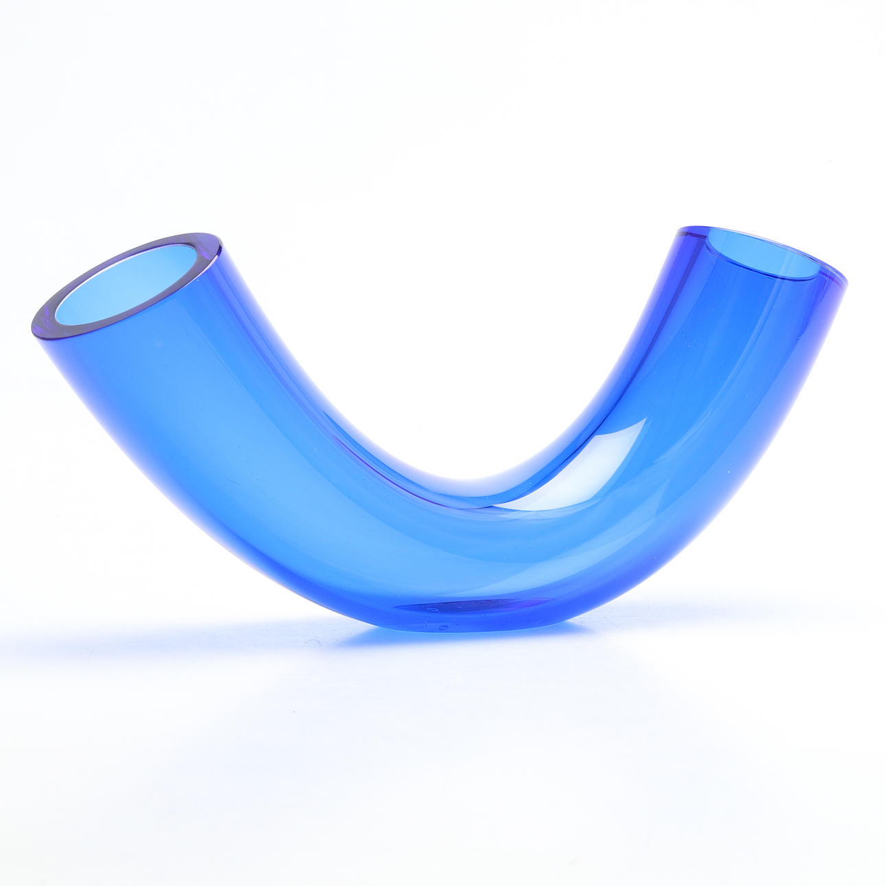 HANNE DREUTLER & ARTHUR ZIRNSACK. Vas / skulptur, blått glas, signerad ...