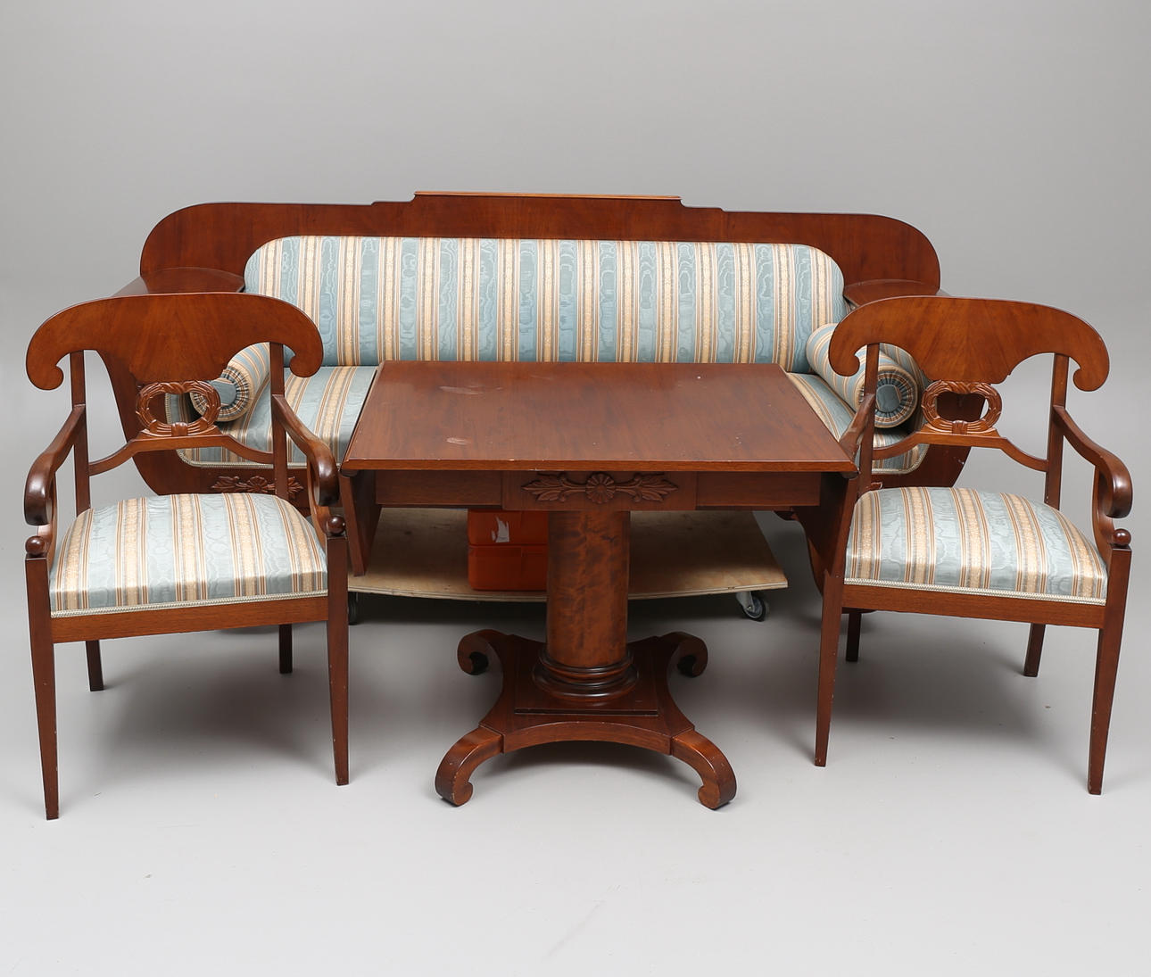 SALONGSMÖBEL, 4 delar, Karl Johan-stil, 1900-tal.