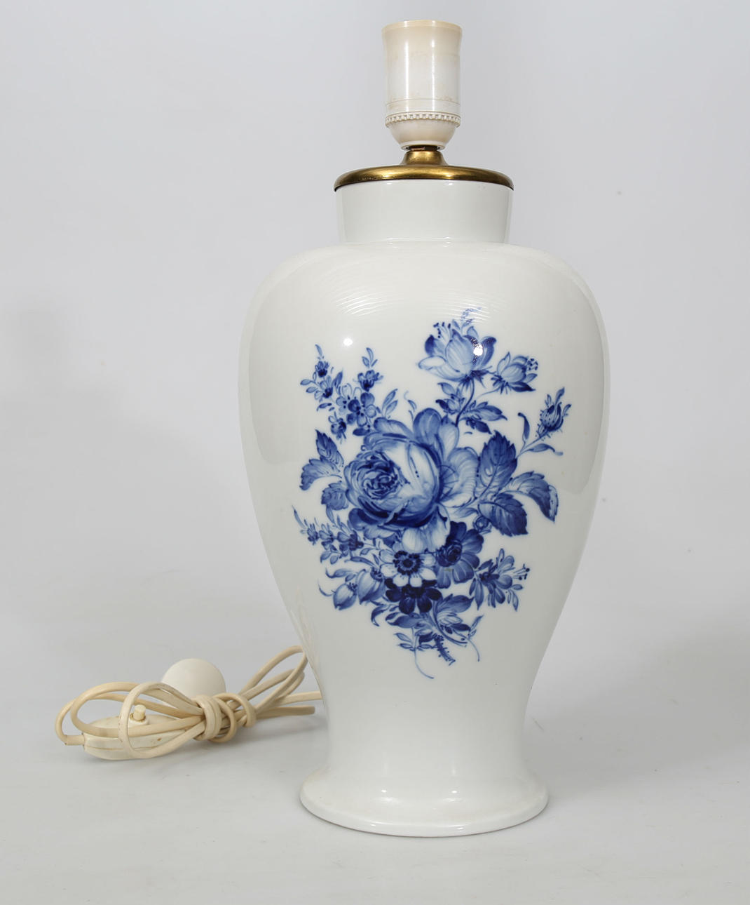 BORDSLAMPA, porslin, Meissen, 1900-talets andra hälft.