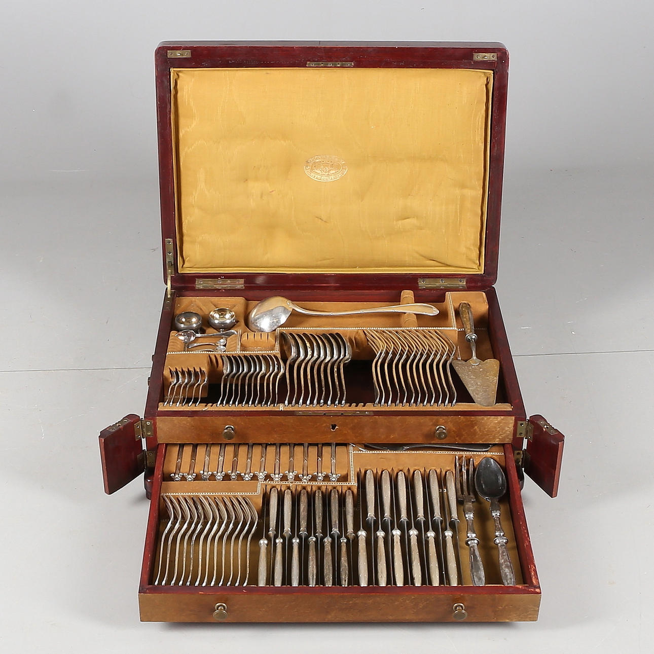 BESTICKSERVIS, nysilver, ca 95 delar, modell "Rubans", Christofle, Frankrike, 1935.