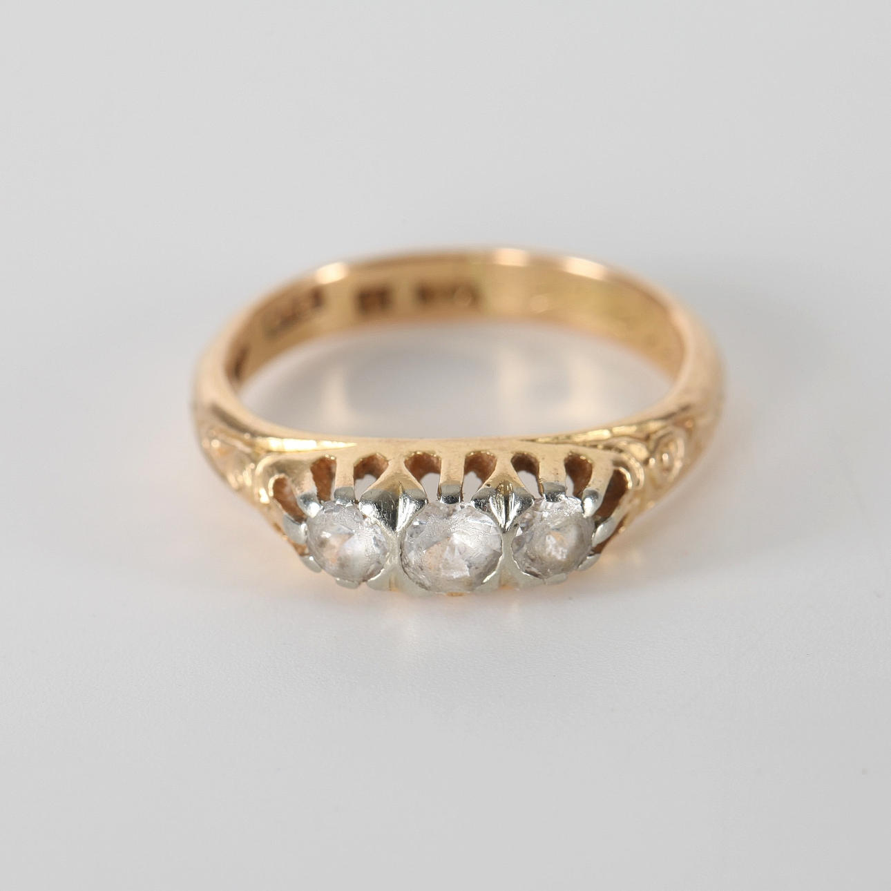 RING WITH WHITE STONES, 18K gold, 1914.