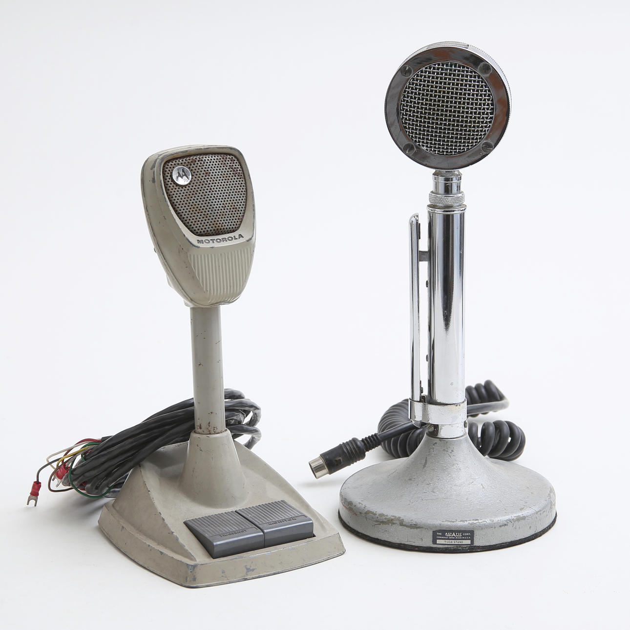 Two US microphones, around the middle of the 20th century. Collectables ...