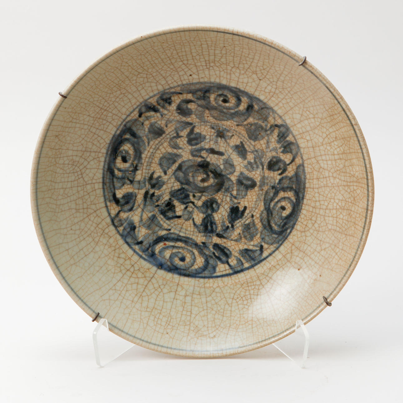 A porcelain dish, China Swatow 17th century. Ceramics & Porcelain ...