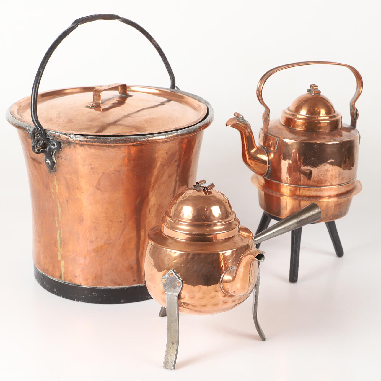 KAFFEPANNOR M.M., 3 delar, koppar, 1900-tal.