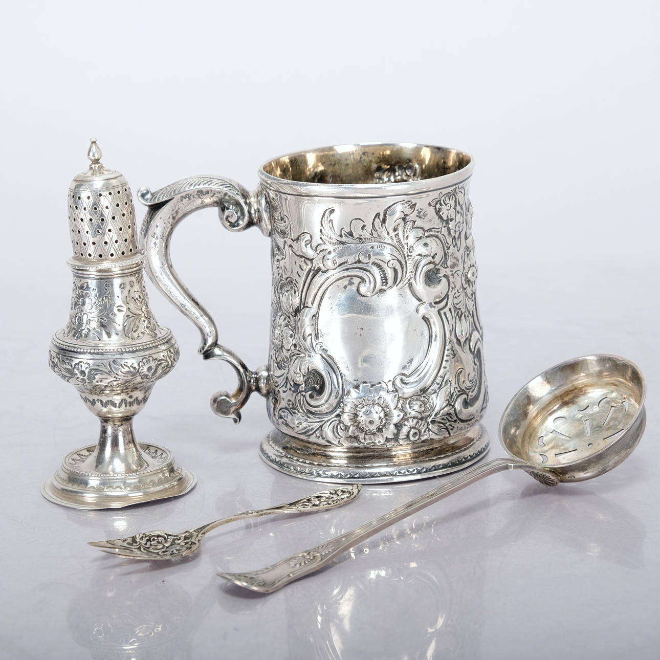 SILVER-PARTI (525G) 4 DELAR.