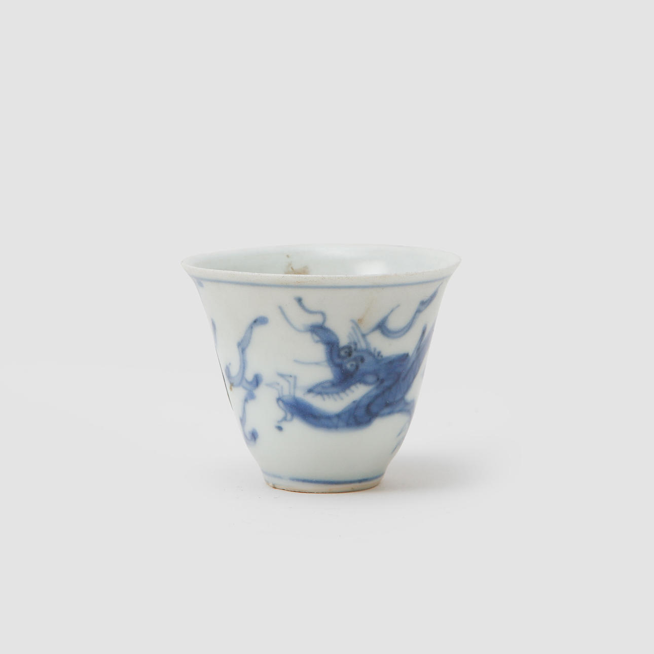 A 17th-century china wine cup, “The Hatcher collection”. Ceramics ...