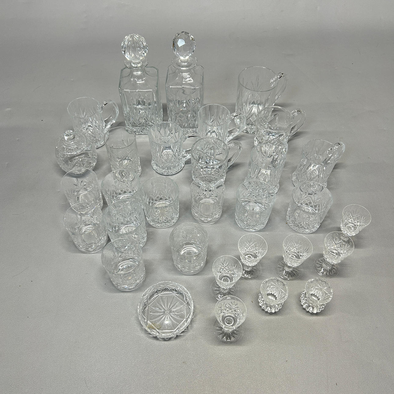 CRYSTAL GLASSWARE GROUP.