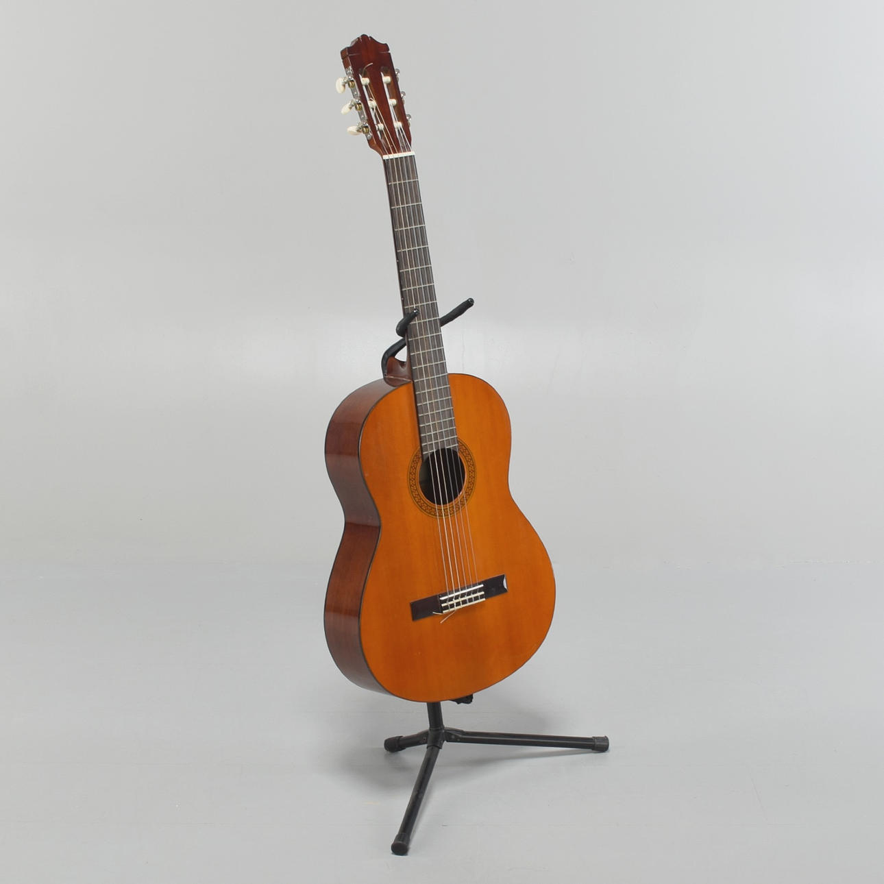 YAMAHA. NYLON STRINGED GUITAR, Yamaha CG-100MA.