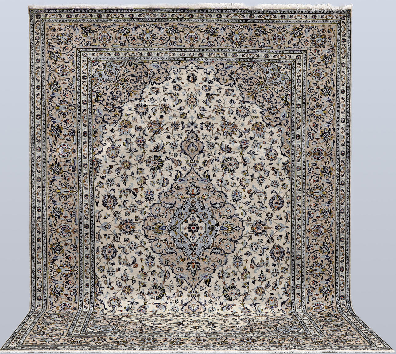 ORIENTMATTA. Ljus Keshan, 340 x 247 cm.