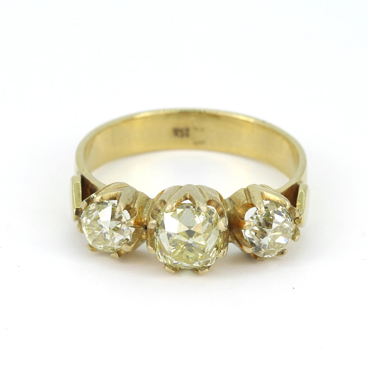 18CT GOLD FANCY COLOUR OLD CUT DIAMOND SET RING.