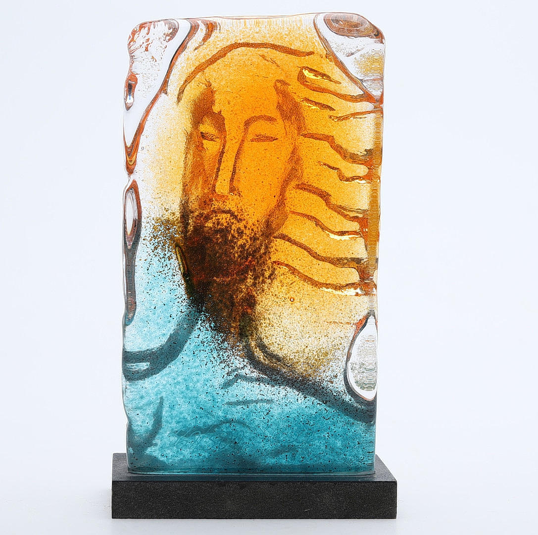 BEAR EKEGREN. A GLASS SCULPTURE, signed, numbered 369/500.