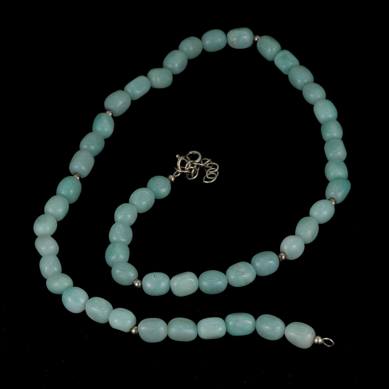 BLUE APATITE NECKLACE.