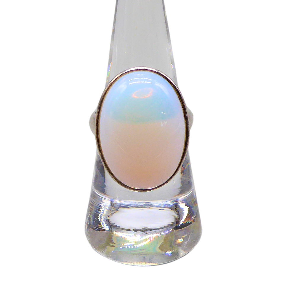 925 SILVER RING WITH AN OPAL.