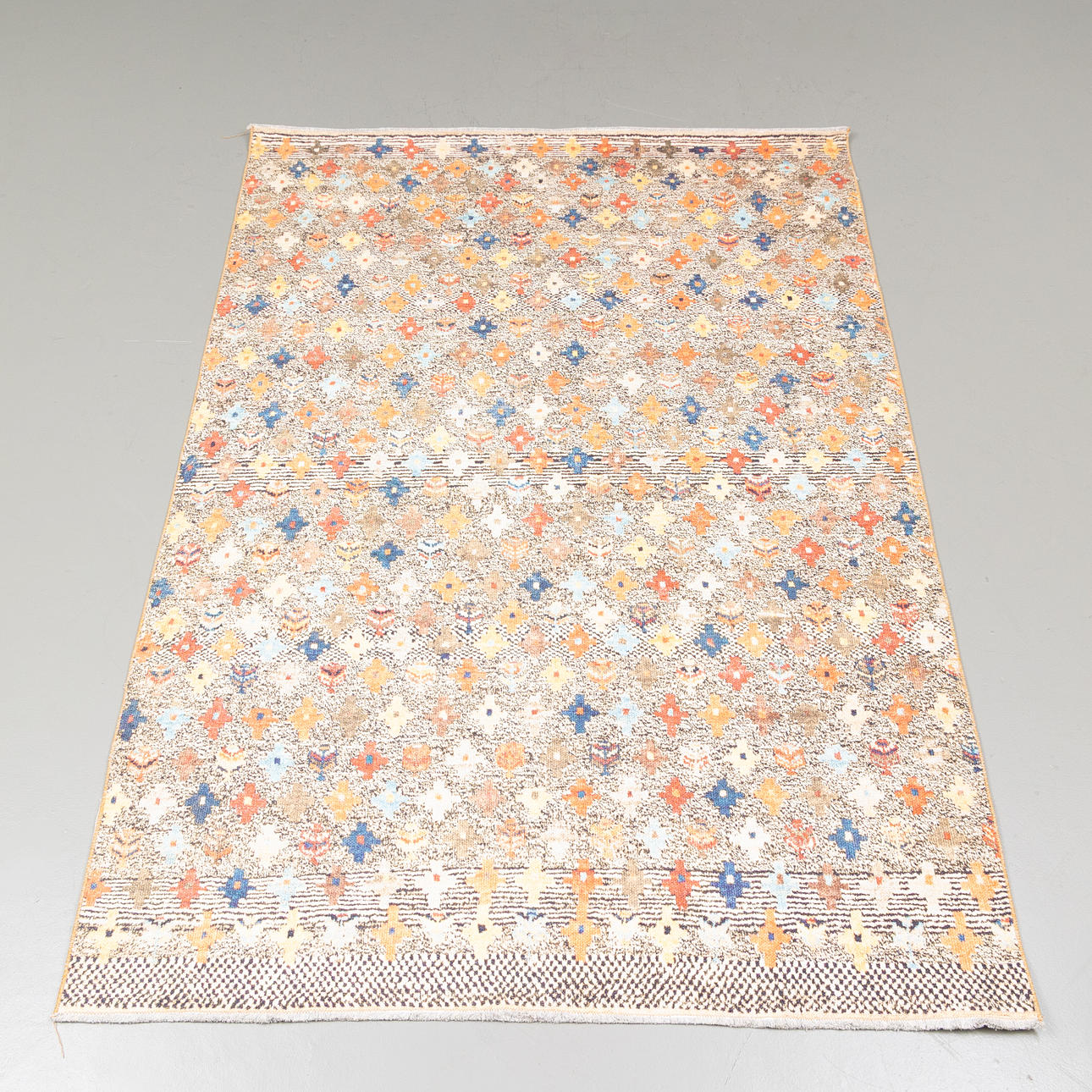 CARPET, 156x226 cm.