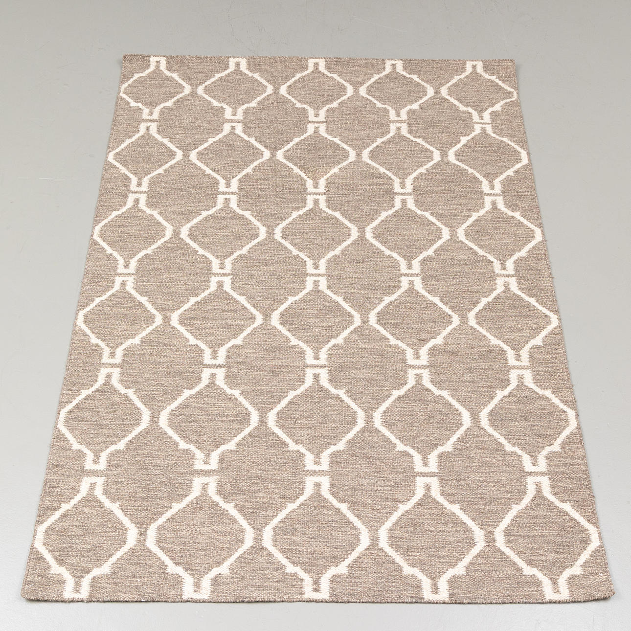 CARPET 140 x 200 cm.