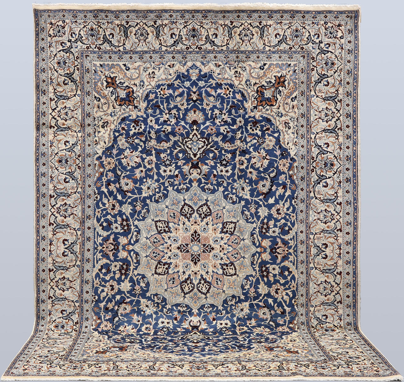 CARPET, Nain, part silk, 9LAA, approx. 292x202 cm.