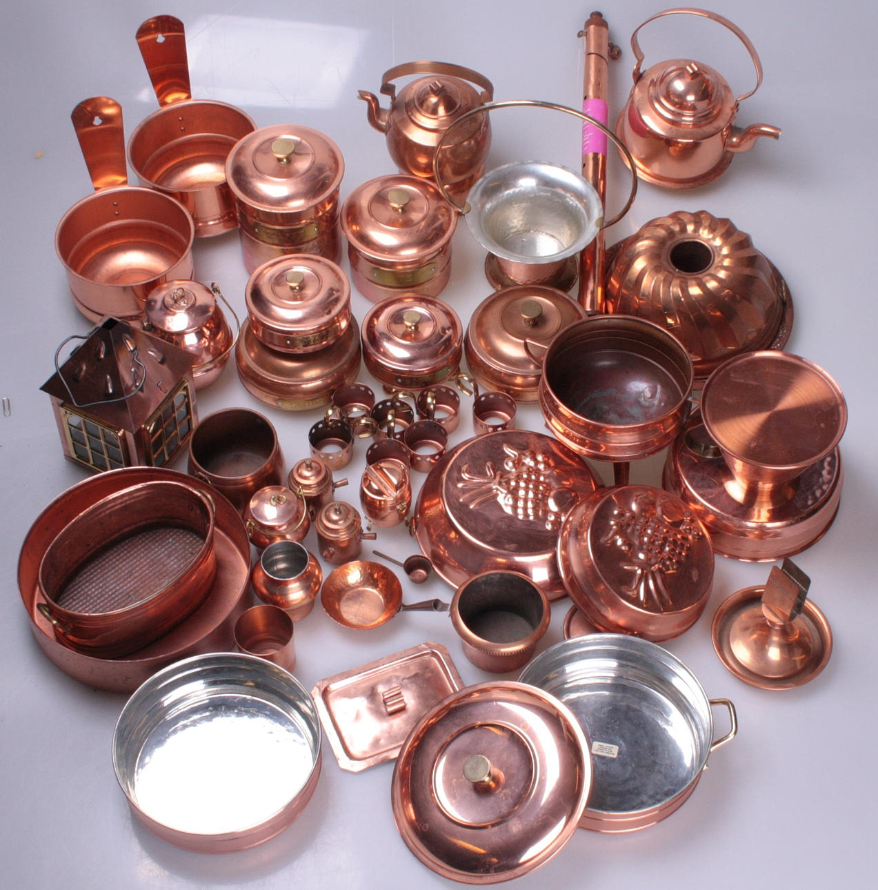 PARTI KOPPAR, ca 60 delar, 1900-tal.