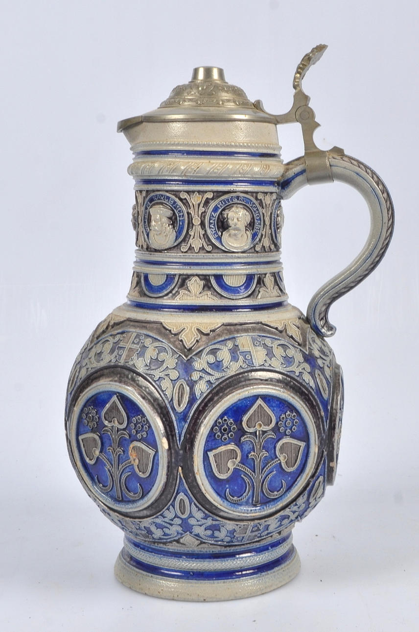 KRUS MED LOCK, keramik, Tyskland, 1900-tal.