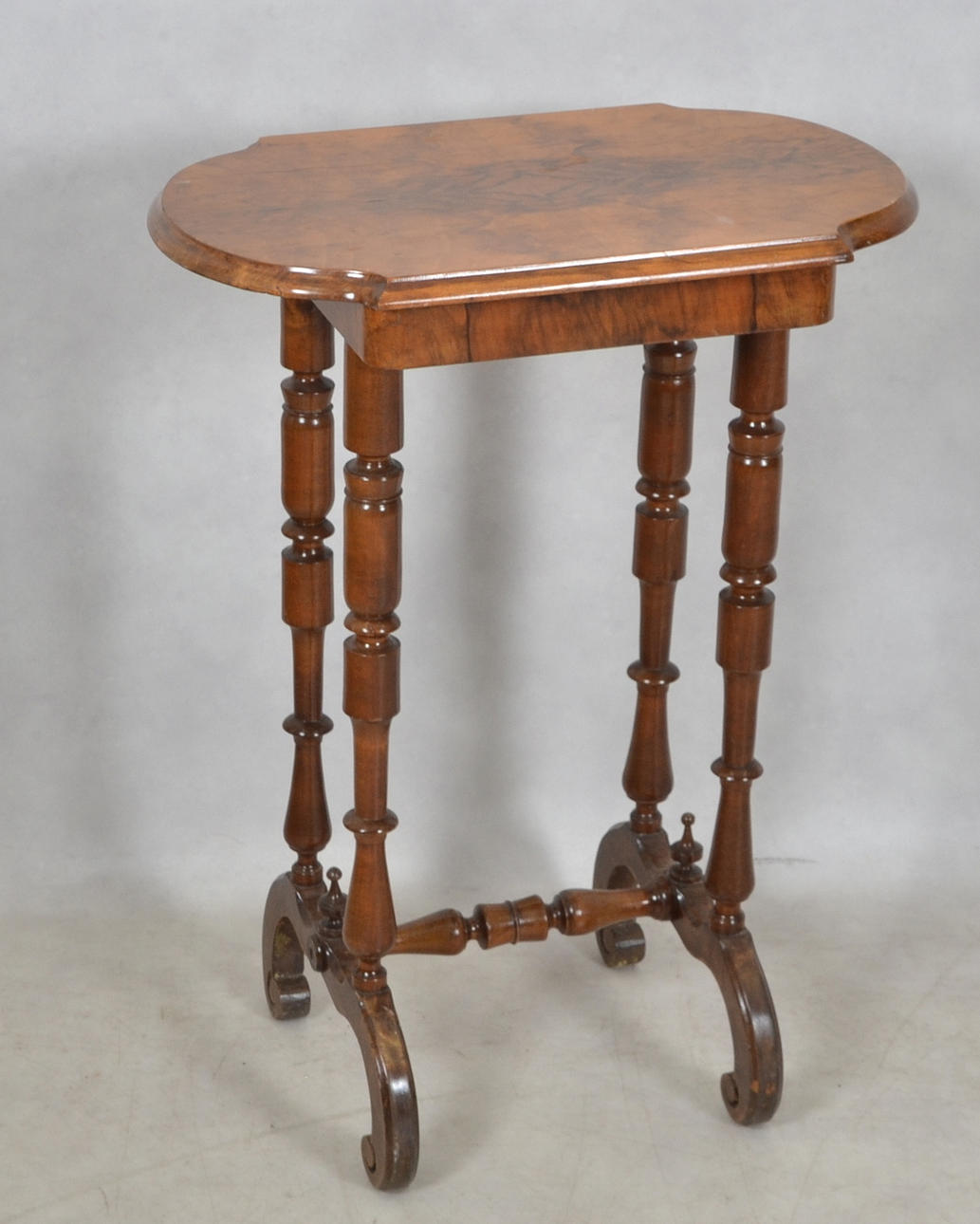 BORD, betsad fur, sent 1800-tal.