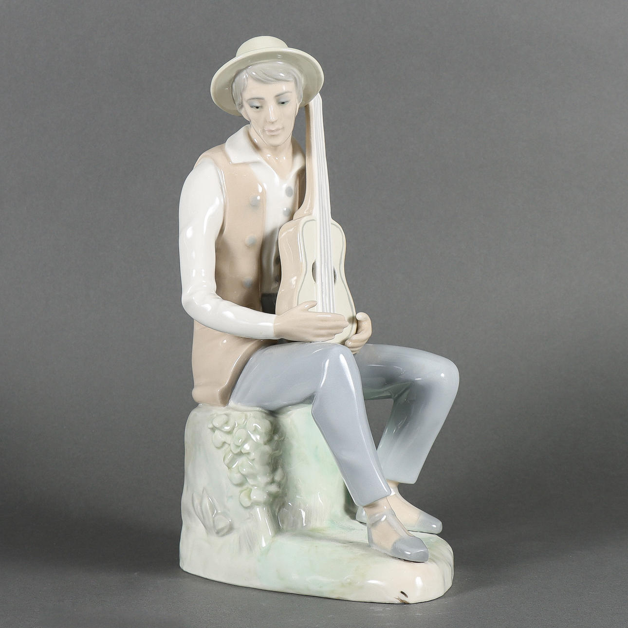 FIGURE Zaphir Chirivella Spain.